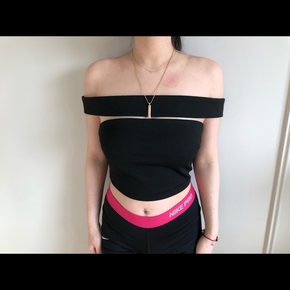 Off the shoulder zip top